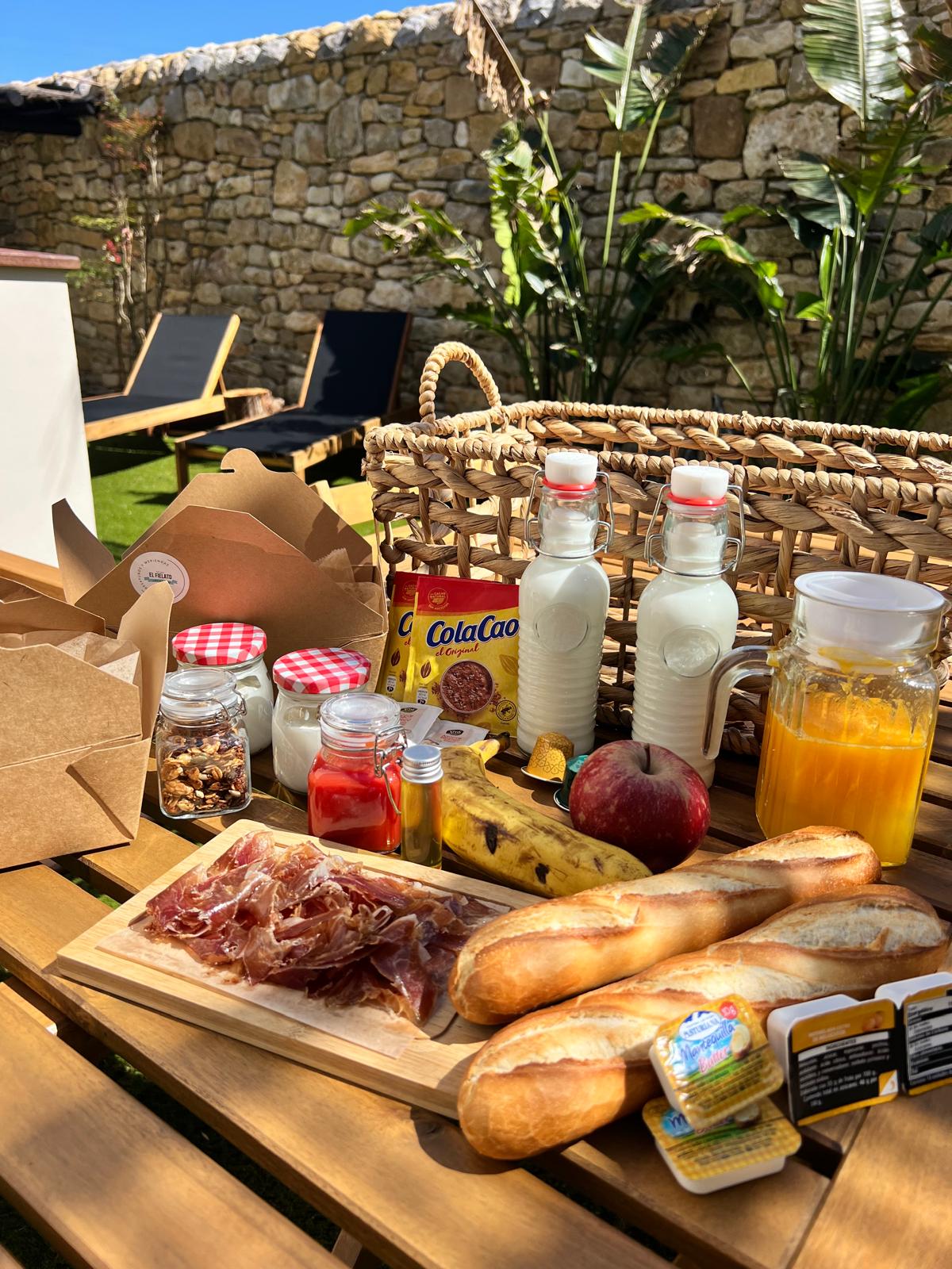 Premium Brunch Breakfast Villaverde Village